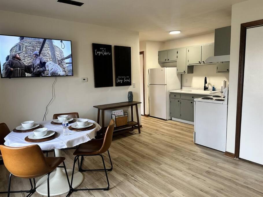 Capital Suite On 6Th Street - King Bed / Downtown! Springfield Kültér fotó