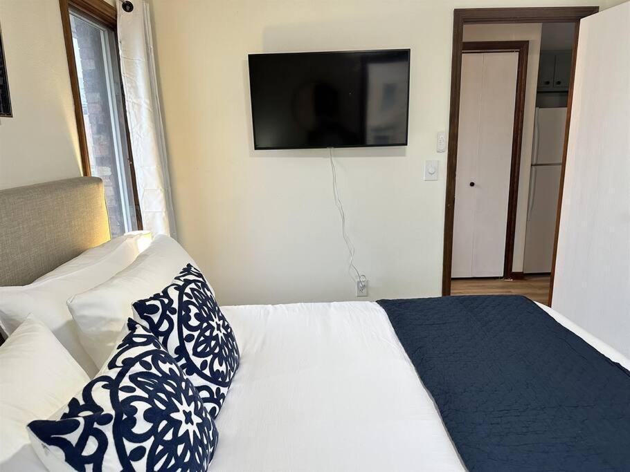 Capital Suite On 6Th Street - King Bed / Downtown! Springfield Kültér fotó