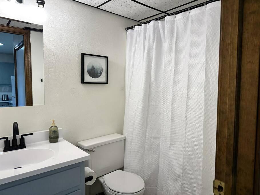 Capital Suite On 6Th Street - King Bed / Downtown! Springfield Kültér fotó